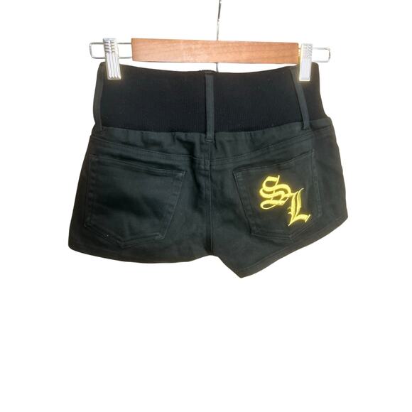 Y2K Black Gold Shorts Grunge 2000s Bimbo Street Emo Punk Fairy VTG Retro M - Picture 1 of 11